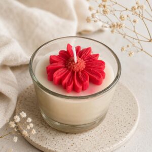 Red Daisy Soy Candle In Glass